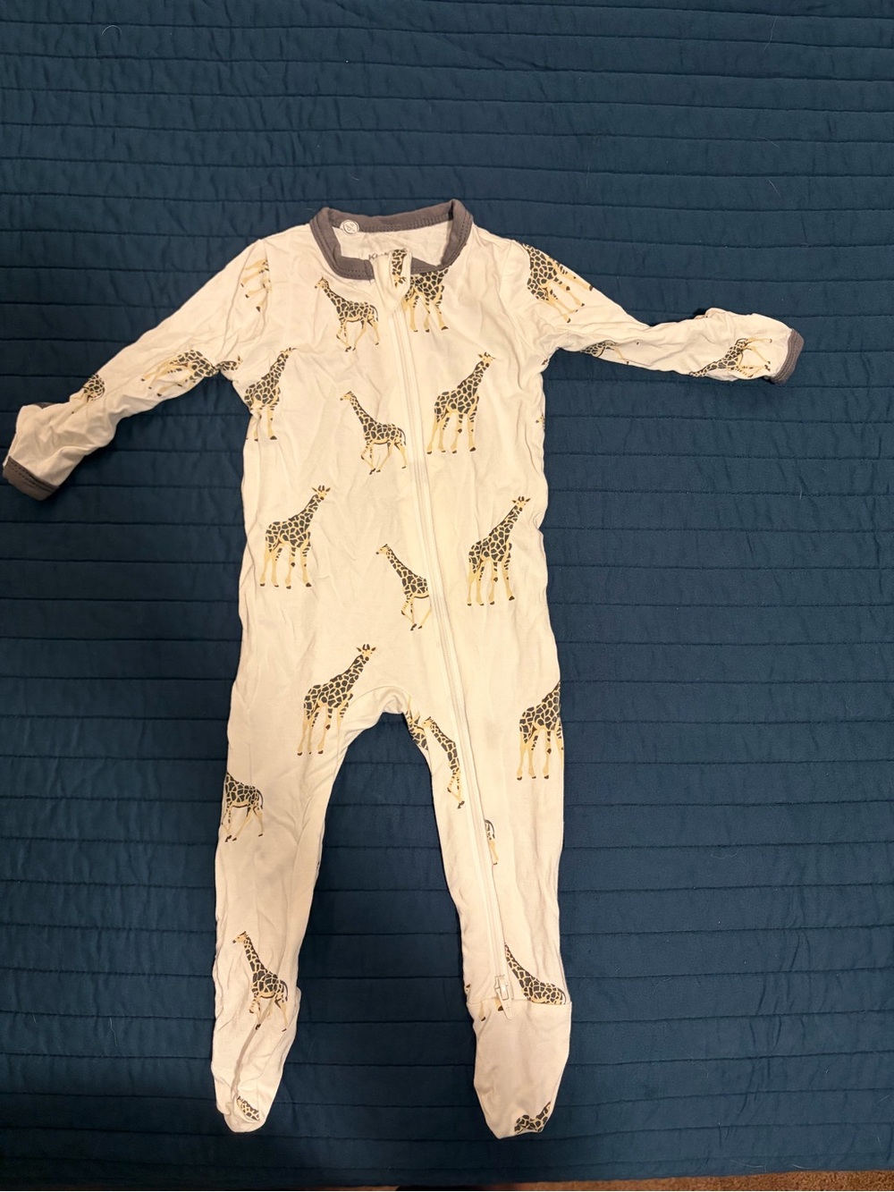 NWOT Kyte giraffe footie